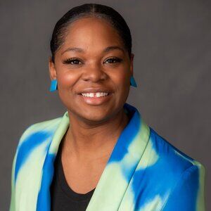 Meet your Posher, Nadia